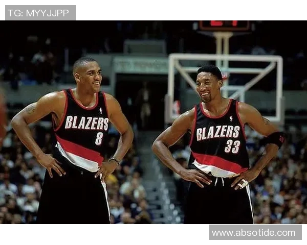 2013年湖人与老鹰激战第四节精彩瞬间回顾与分析